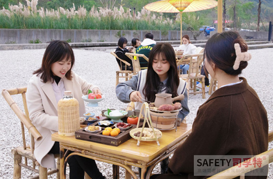 圍爐煮茶：茶是關(guān)鍵，這兩類茶不適合煮[圍爐茶桌，自制圍爐]